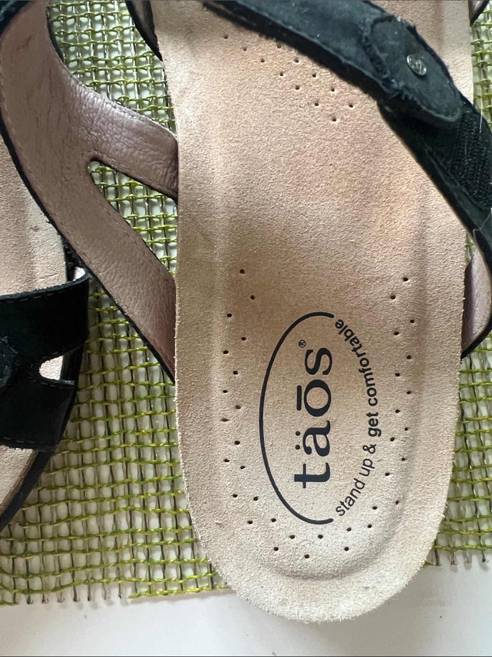 Taos Footwear Black Strappy Leather Slide Sandals - Picture 5 of 6